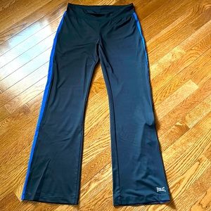 Medium EVERLAST pants